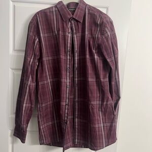 NWOT axist plaid berry red purple button down. Size medium